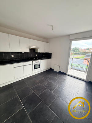 Appartement - 90 m² - 3 pièces