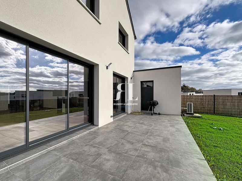 Maison - 141 m² - 5 pièces