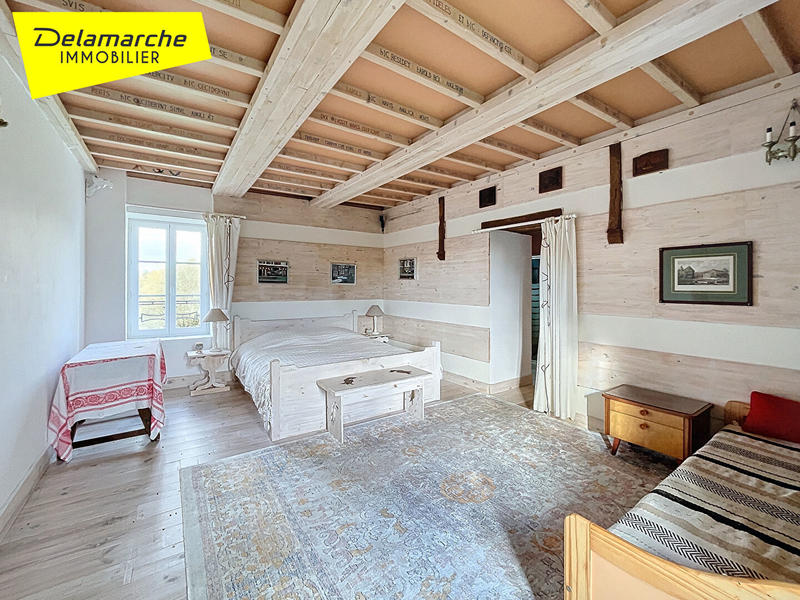 Maison - 224 m² - 7 pièces