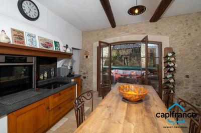 Maison - 210 m² - 7 pièces