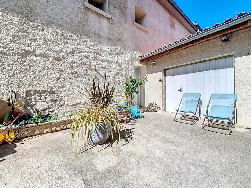 Maison de village - 140 m² - 4 pièces