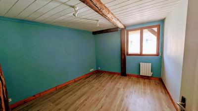 Appartement - 77 m² - 3 pièces