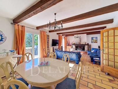 Maison - 155 m² - 5 pièces