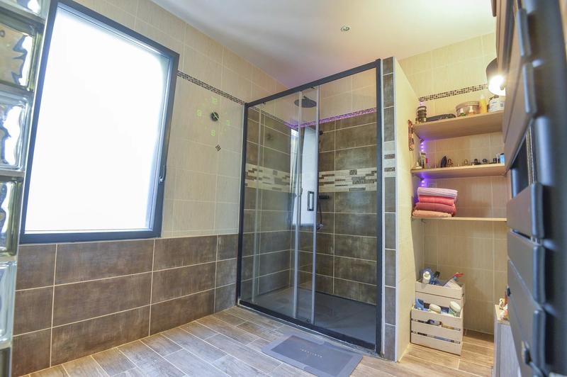 Maison - 136 m² - 6 pièces