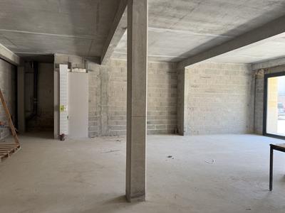 Local commercial - 210 m²