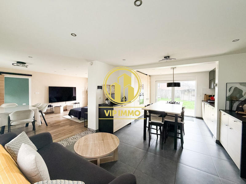 Maison - 130 m² - 7 pièces