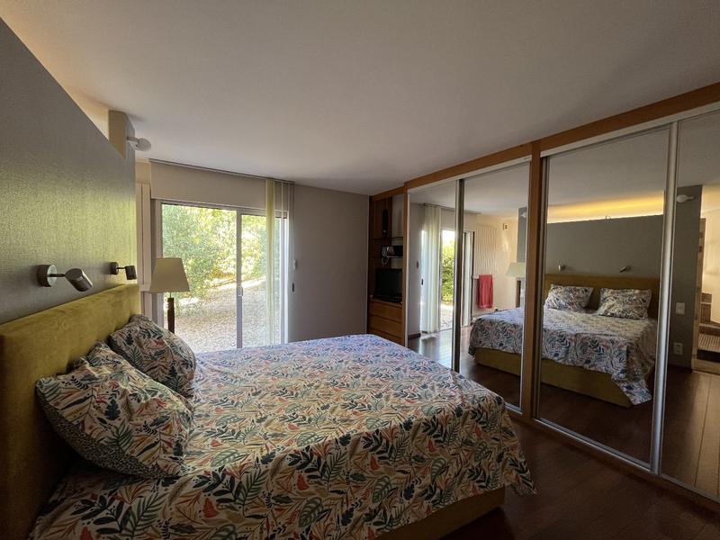 Maison - 342 m² - 10 pièces