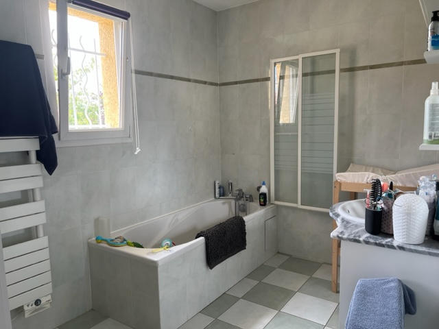 Maison - 103 m² - 4 pièces