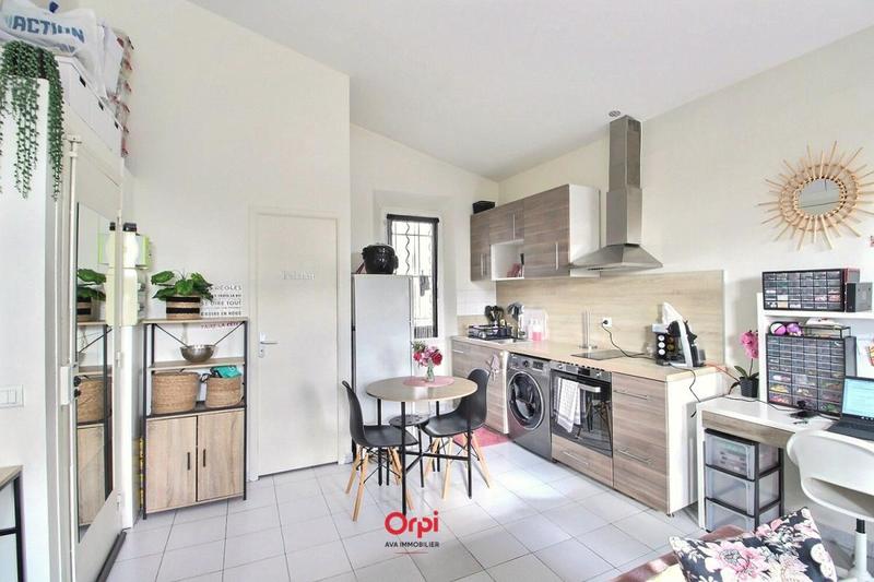 Appartement - 186 m² - 7 pièces