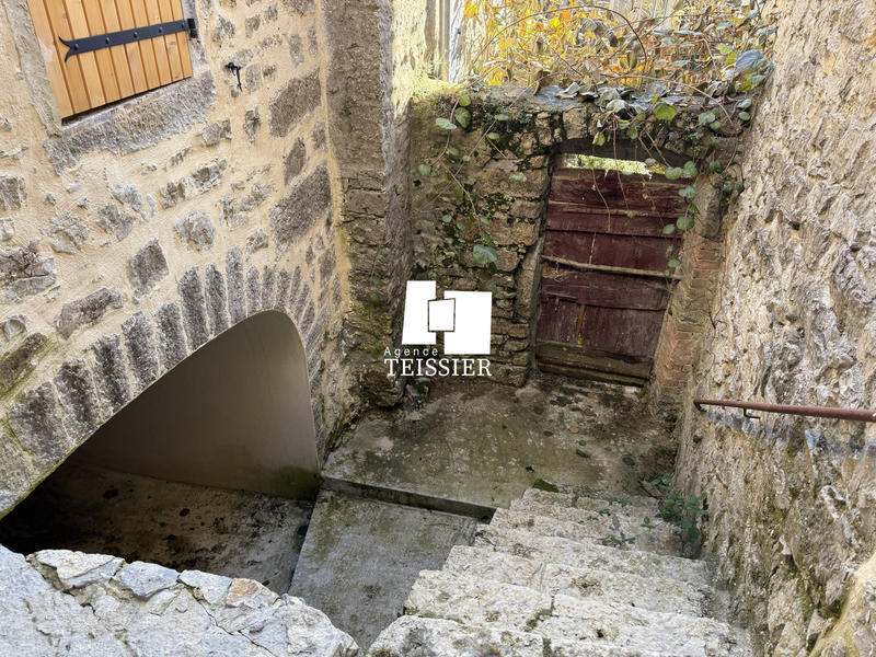 Maison - 80 m² - 6 pièces