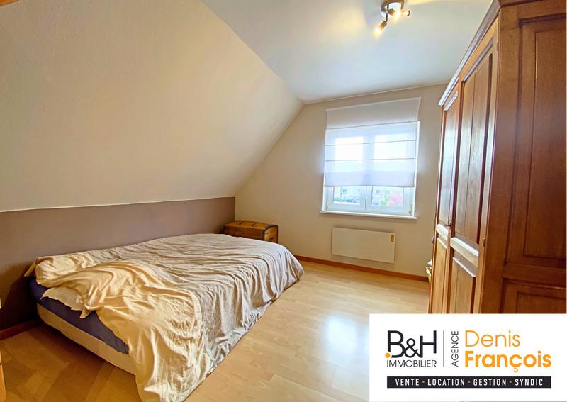 Maison traditionnelle - 182 m² - 7 pièces