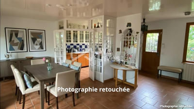 Maison - 248 m² - 8 pièces