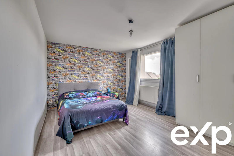 Maison - 162 m² - 7 pièces