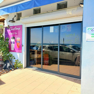 Local commercial - 80 m² - 3 pièces