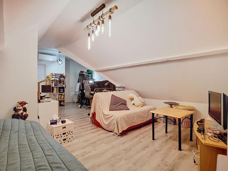 Maison - 159 m² - 5 pièces