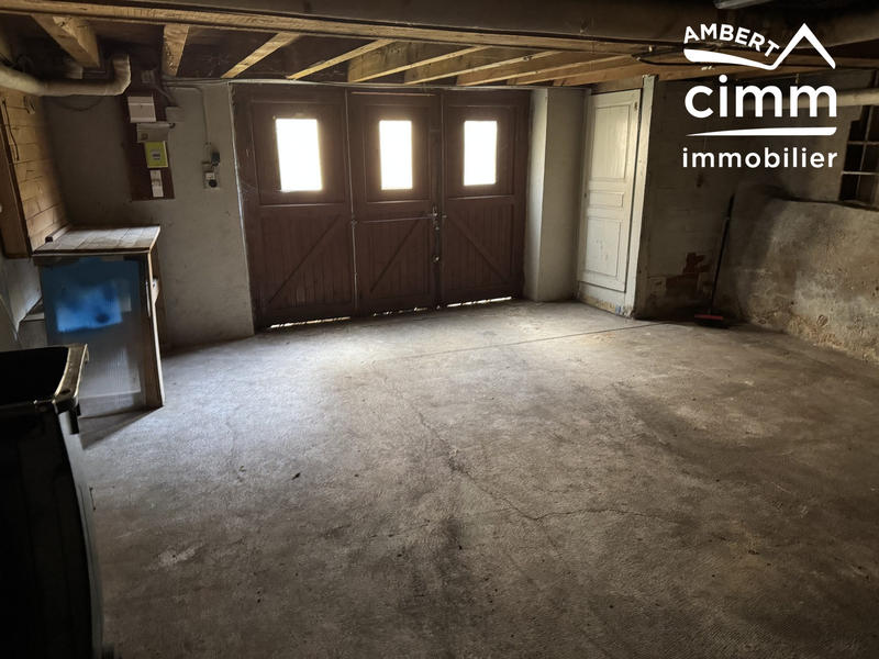 Maison - 180 m² - 12 pièces