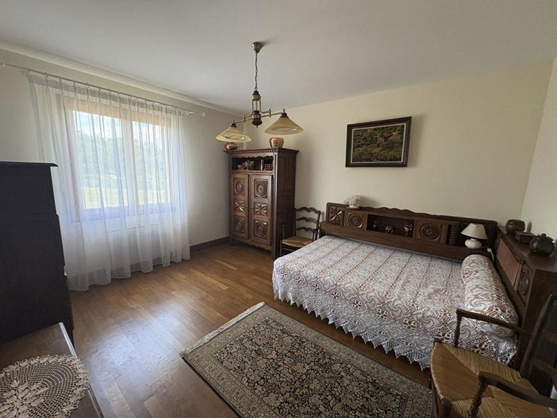 Maison - 83 m² - 5 pièces