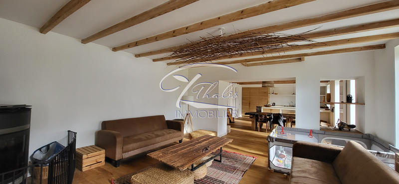 Maison ancienne - 226 m² - 10 pièces