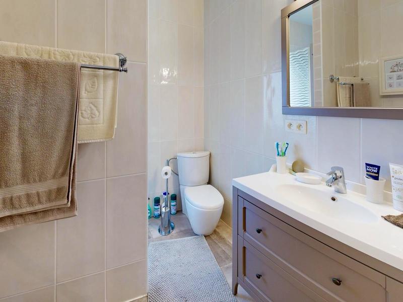 Villa - 144 m² - 10 pièces