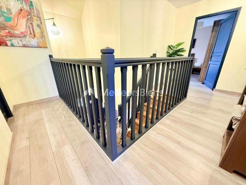 Maison - 190 m² - 7 pièces