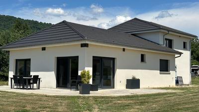 Maison - 135 m² - 6 pièces