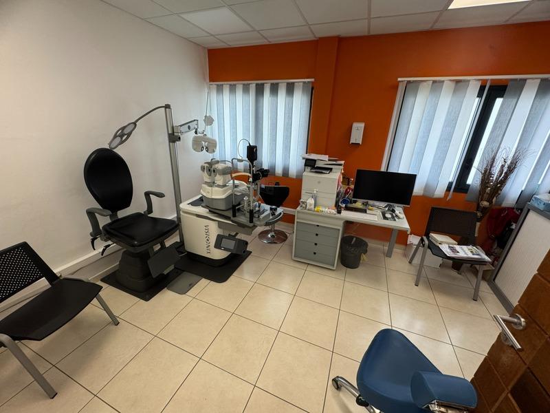 Immeuble - 300 m² - 15 pièces