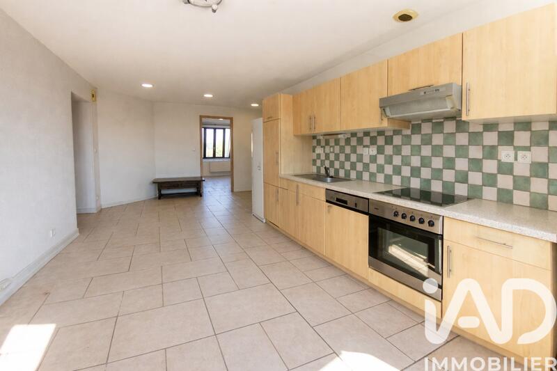 Appartement - 90 m² - 3 pièces