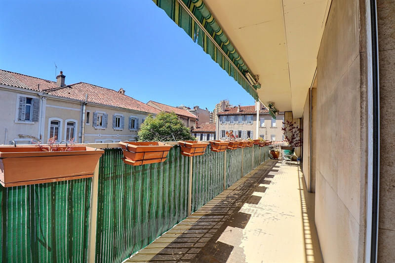 Appartement - 146 m² - 4 pièces