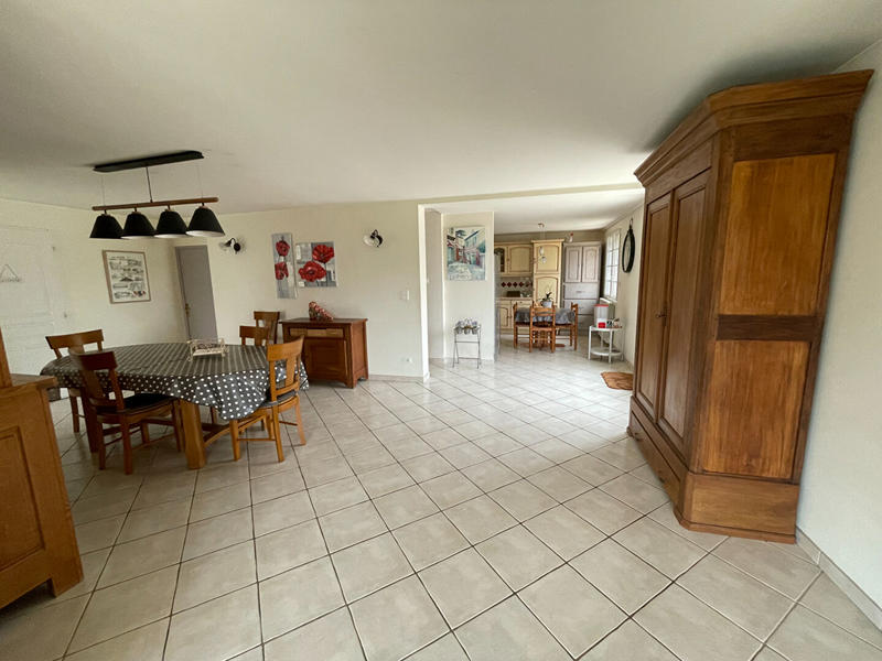 Maison - 259 m² - 9 pièces