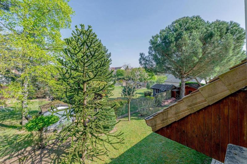 Maison - 231 m² - 5 pièces