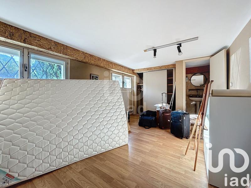 Maison - 161 m² - 7 pièces