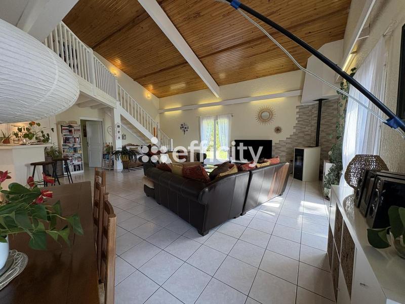 Maison - 170 m² - 5 pièces