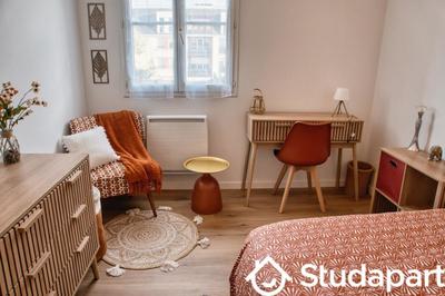 Chambre - 10 m² - 1 pièce