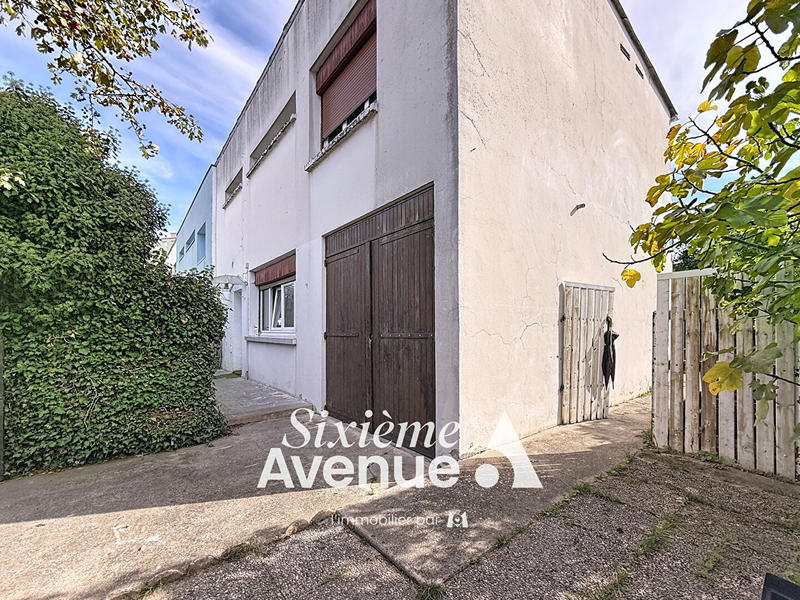 Maison - 88 m² - 5 pièces