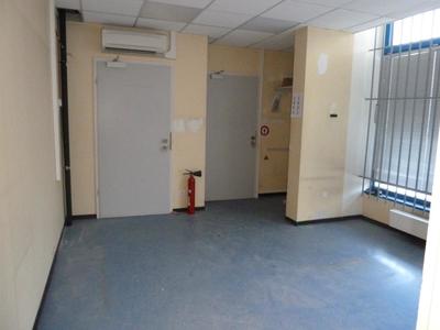 Local commercial - 142 m² - 2 pièces