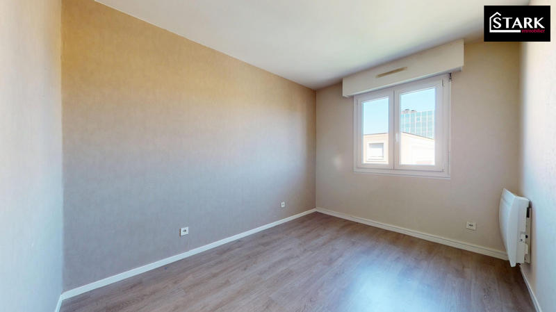 Appartement - 100 m² - 6 pièces