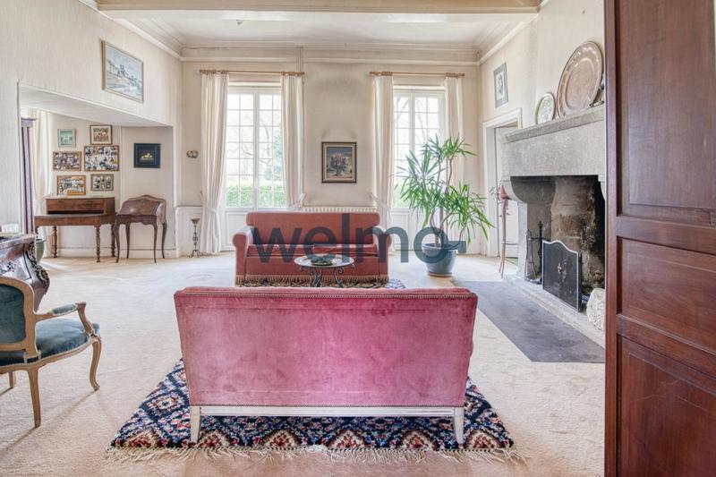 Propriété - 600 m² - 14 pièces