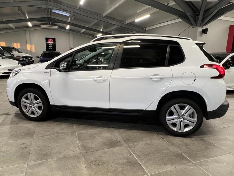Peugeot 2008 1.2i Pt 82 cv Style / Garantie 12 Mois