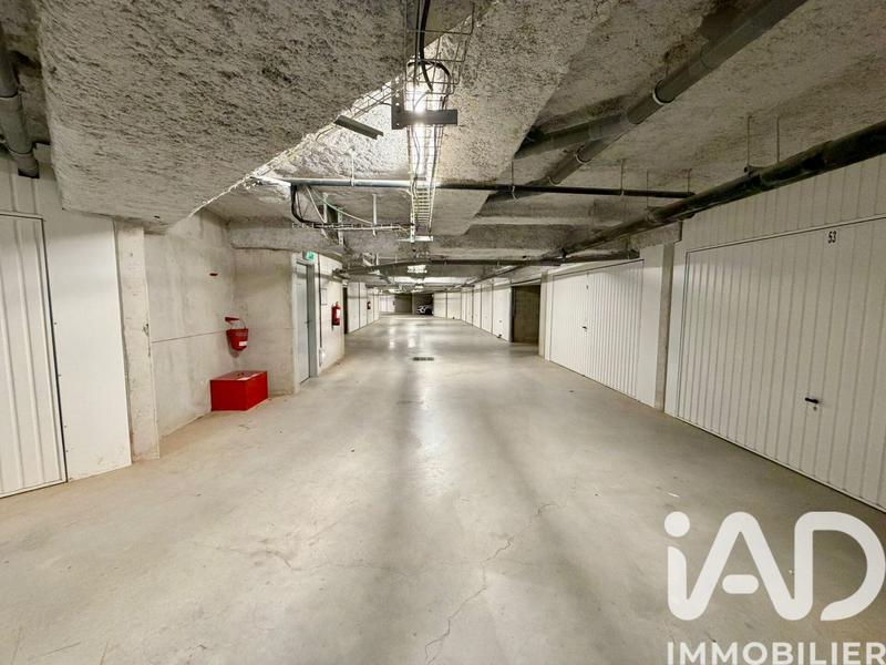 Parking - 13 m²