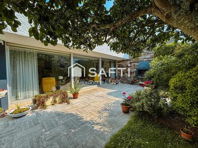 Maison - 174 m² - 7 pièces