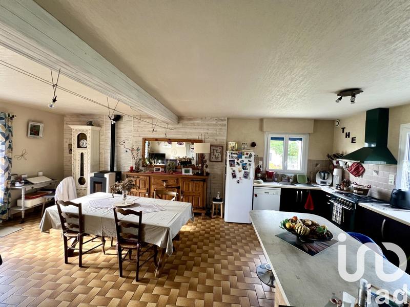 Maison - 94 m² - 6 pièces