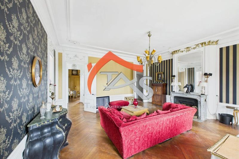 Appartement - 166 m² - 5 pièces