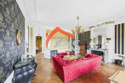 Appartement - 166 m² - 5 pièces