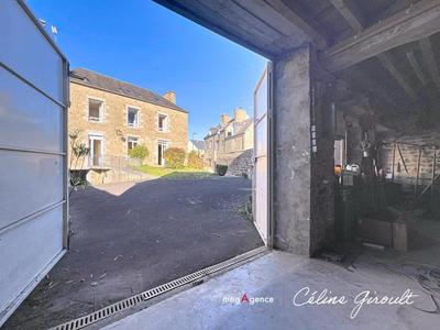 Maison de ville - 174 m² - 8 pièces