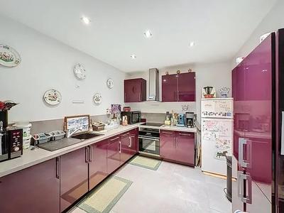 Appartement - 102 m² - 6 pièces