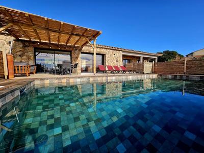 Villa - 136 m² - 4 pièces