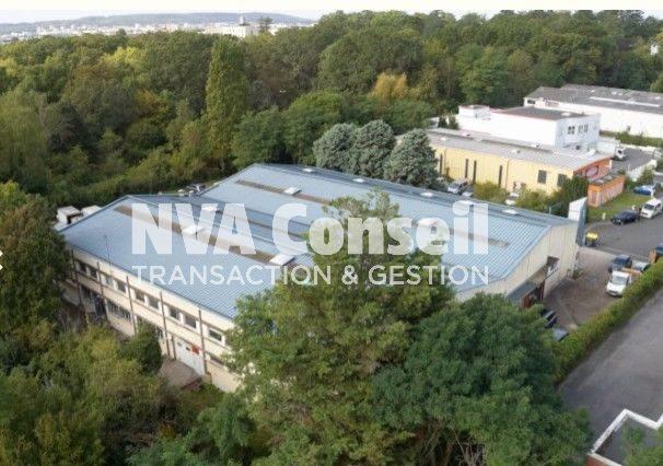 Local d'activités - 209 m²