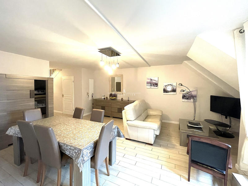 Duplex - 101 m² - 4 pièces