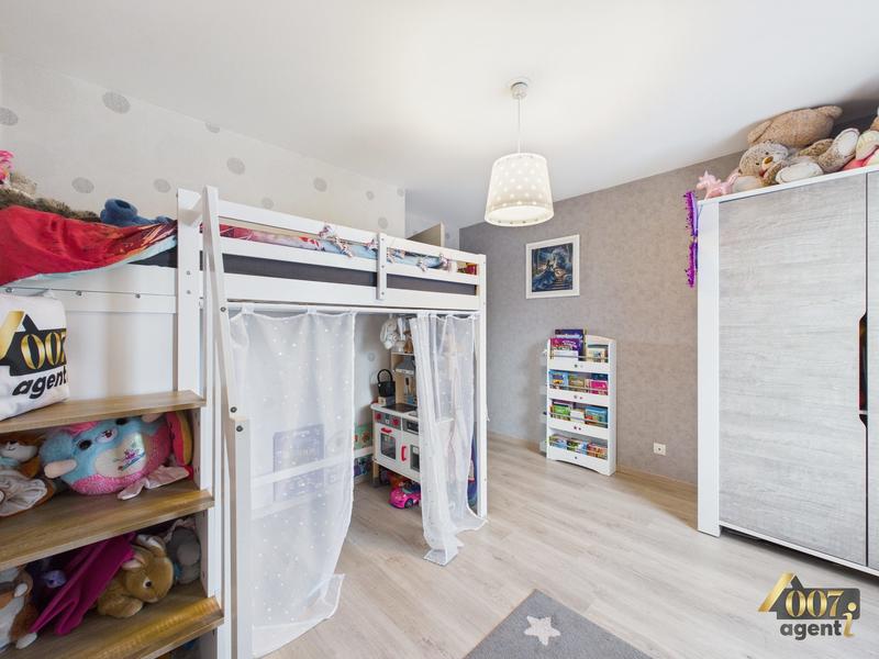 Appartement - 80 m² - 4 pièces