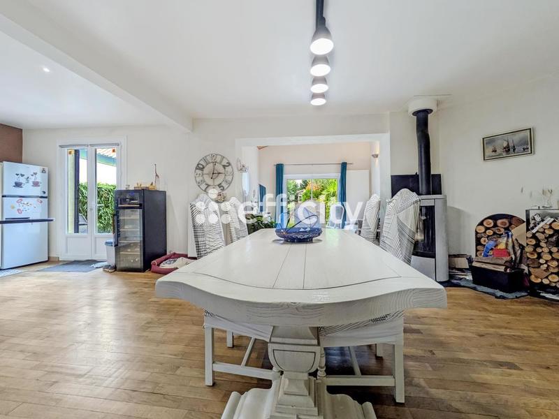 Maison - 150 m² - 7 pièces